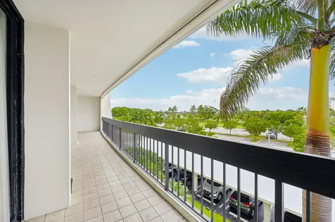 2400 Presidential Way West Palm Beach FL 33401