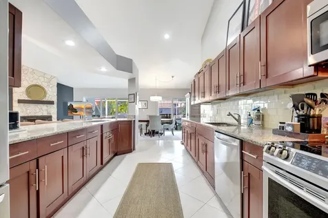 7069 Nw 3rd Avenue Boca Raton FL 33487