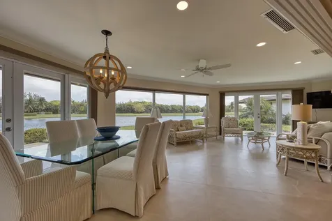 302 Cedar Key Circle Atlantis FL 33462