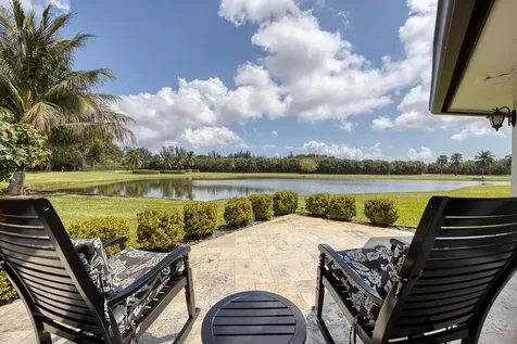 302 Cedar Key Circle Atlantis FL 33462