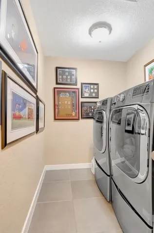 6191 Old Court 803 Road Boca Raton FL 33433