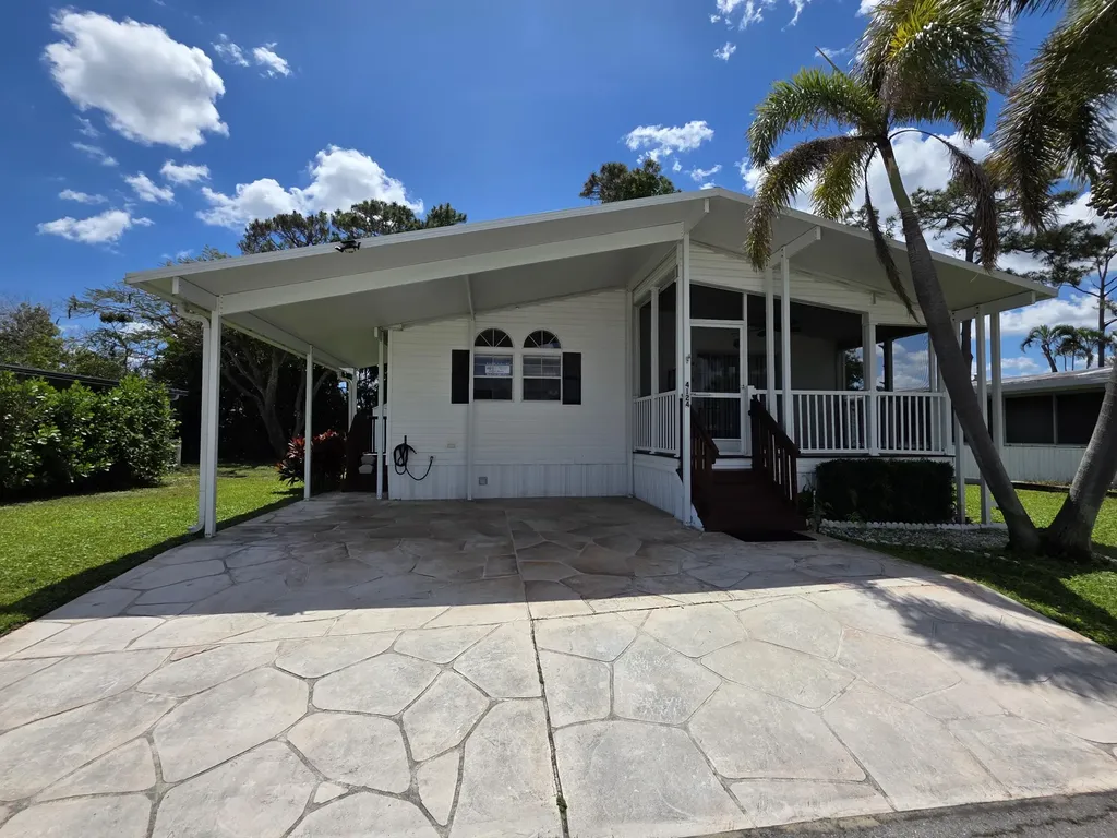 4124 8th Court Lantana FL 33462