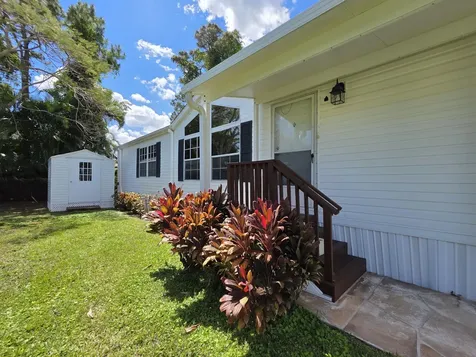 4124 8th Court Lantana FL 33462