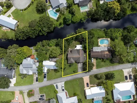 446 Se Cardinal Trail Stuart FL 34997