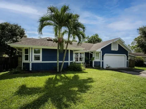 446 Se Cardinal Trail Stuart FL 34997