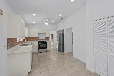 22586 Esplanada Drive Boca Raton FL 33433