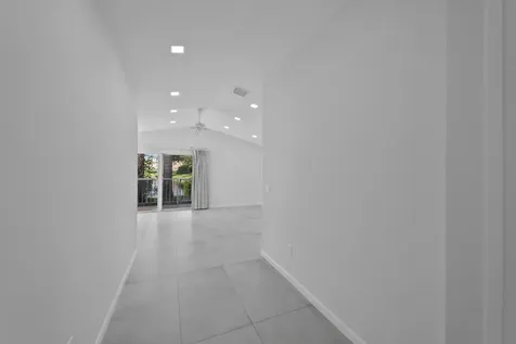 22586 Esplanada Drive Boca Raton FL 33433