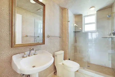 500 Se Mizner Boulevard Boca Raton FL 33432