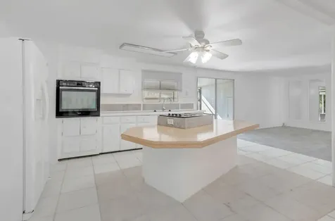 23017 Watergate Circle Boca Raton FL 33428