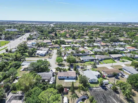4064 Nw 2nd Court Boca Raton FL 33431