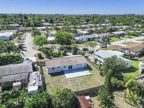 4064 Nw 2nd Court Boca Raton FL 33431