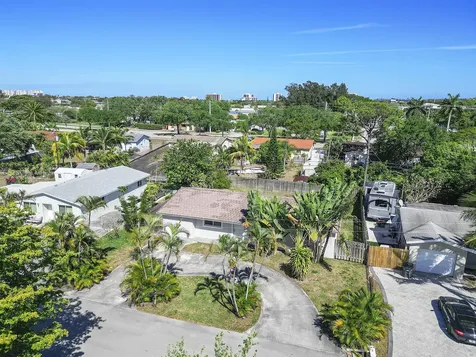 4064 Nw 2nd Court Boca Raton FL 33431