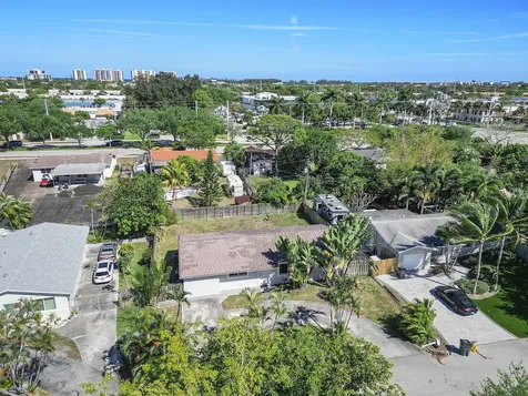 4064 Nw 2nd Court Boca Raton FL 33431