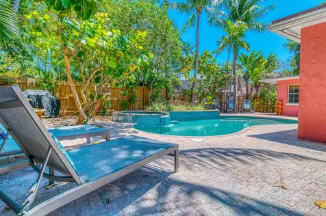 517 38th Street West Palm Beach FL 33407