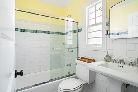 517 38th Street West Palm Beach FL 33407