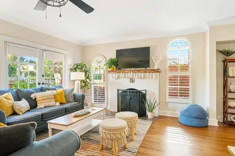 517 38th Street West Palm Beach FL 33407