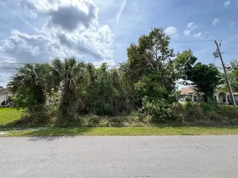 1430 SW Bartell Avenue Port Saint Lucie FL 34953