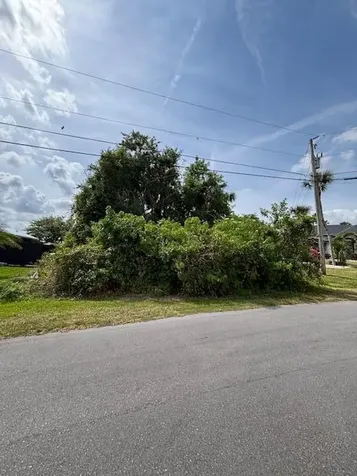 1486 SW Bartell Avenue Port Saint Lucie FL 34953