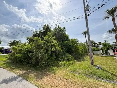 1486 SW Bartell Avenue Port Saint Lucie FL 34953