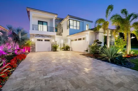 17072 Cappuccino Way Boca Raton FL 33496