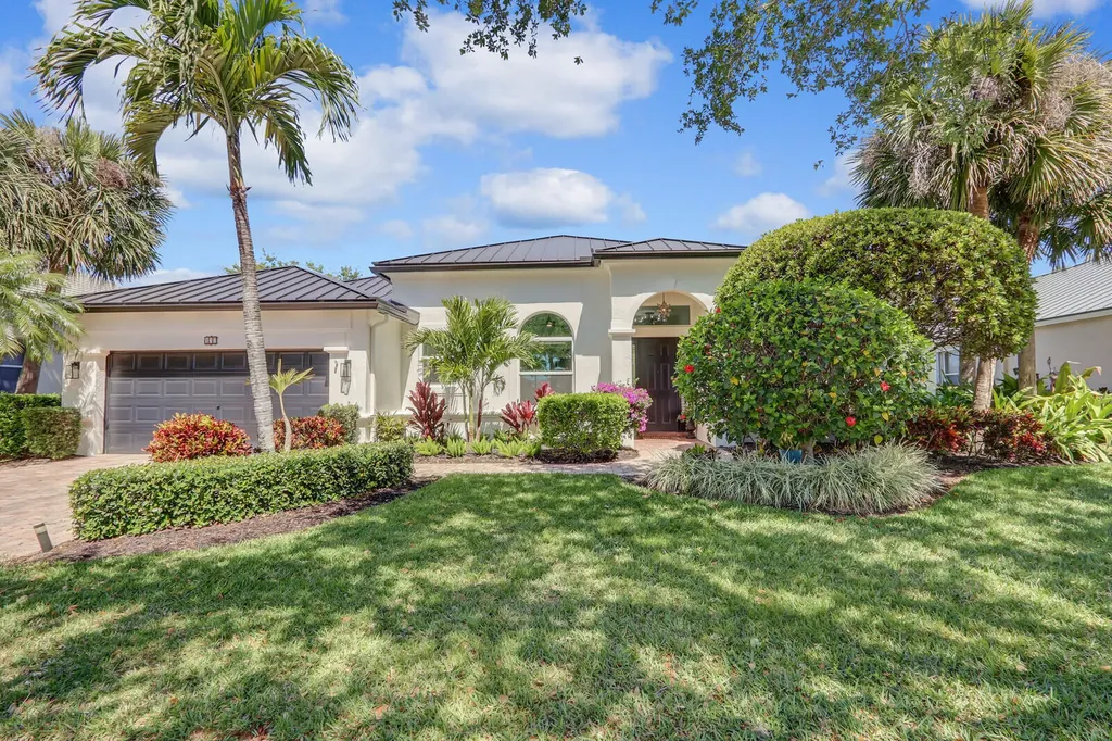137 Magnolia Way Tequesta FL 33469