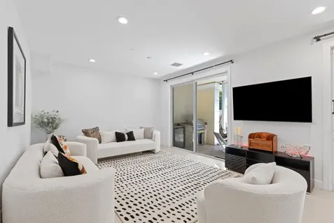 604 Ne Venezia Lane Boca Raton FL 33487