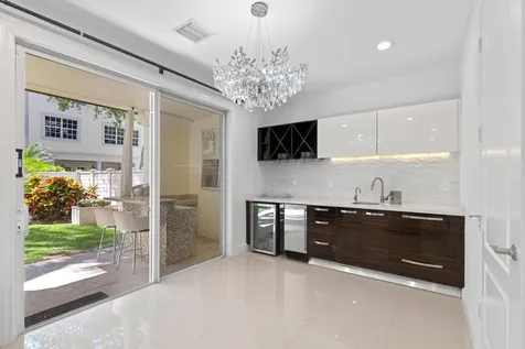 604 Ne Venezia Lane Boca Raton FL 33487