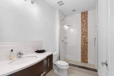 604 Ne Venezia Lane Boca Raton FL 33487