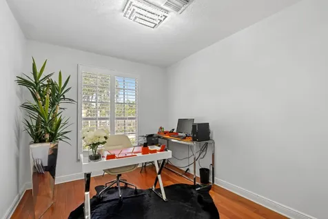 604 Ne Venezia Lane Boca Raton FL 33487