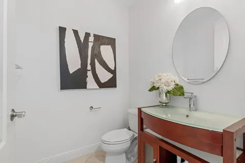 604 Ne Venezia Lane Boca Raton FL 33487
