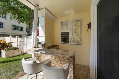 604 Ne Venezia Lane Boca Raton FL 33487