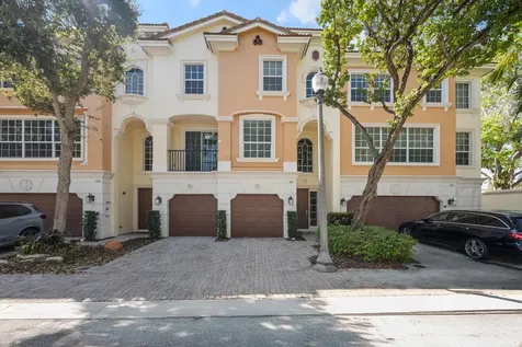 604 Ne Venezia Lane Boca Raton FL 33487
