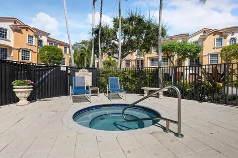604 Ne Venezia Lane Boca Raton FL 33487