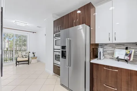 604 Ne Venezia Lane Boca Raton FL 33487