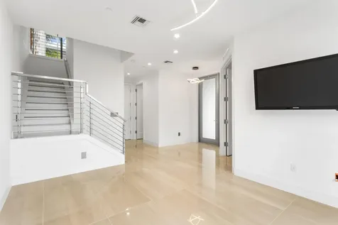 4240 Nw 17th Avenue Boca Raton FL 33431