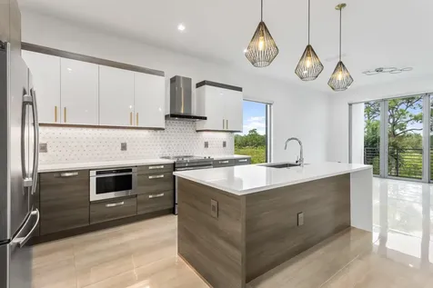 4240 Nw 17th Avenue Boca Raton FL 33431