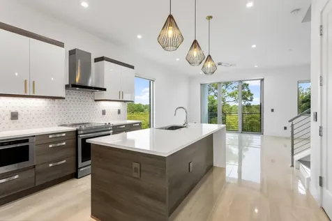 4240 Nw 17th Avenue Boca Raton FL 33431