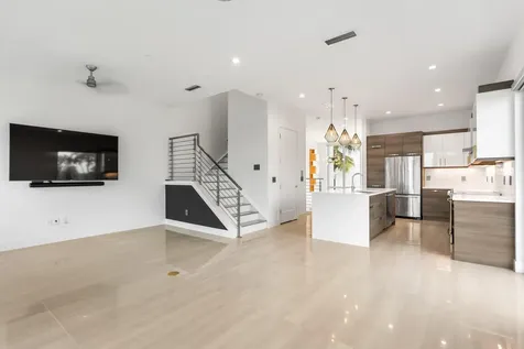 4240 Nw 17th Avenue Boca Raton FL 33431