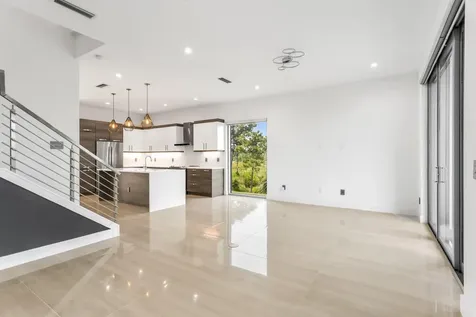 4240 Nw 17th Avenue Boca Raton FL 33431