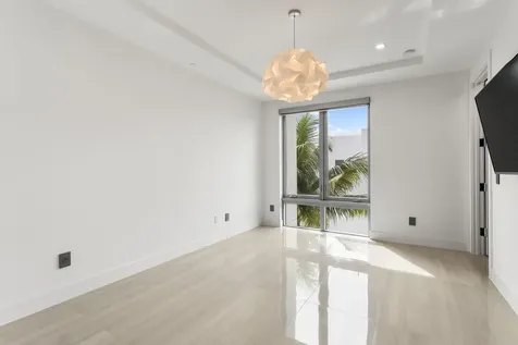 4240 Nw 17th Avenue Boca Raton FL 33431