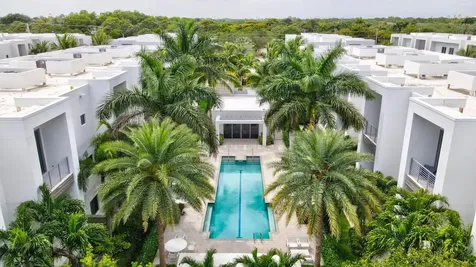 4240 Nw 17th Avenue Boca Raton FL 33431