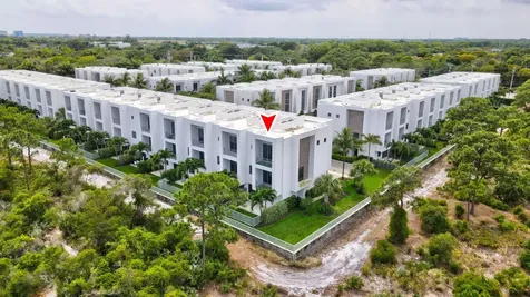 4240 Nw 17th Avenue Boca Raton FL 33431
