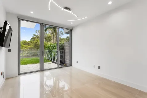 4240 Nw 17th Avenue Boca Raton FL 33431