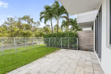 4240 Nw 17th Avenue Boca Raton FL 33431