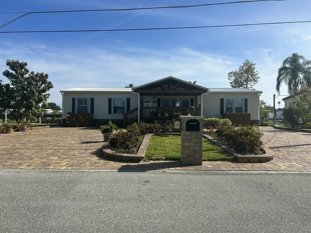 2004 Se 30th Street Okeechobee FL 34974