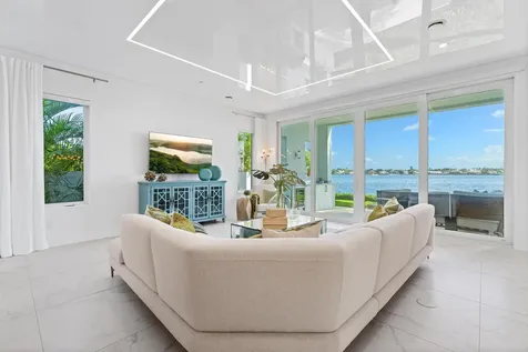 100 Water Club Court North Palm Beach FL 33408