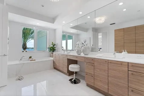 100 Water Club Court North Palm Beach FL 33408