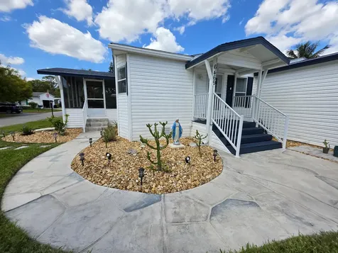 6469 Cypress Lane Lantana FL 33462