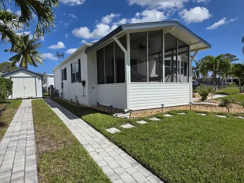 6469 Cypress Lane Lantana FL 33462