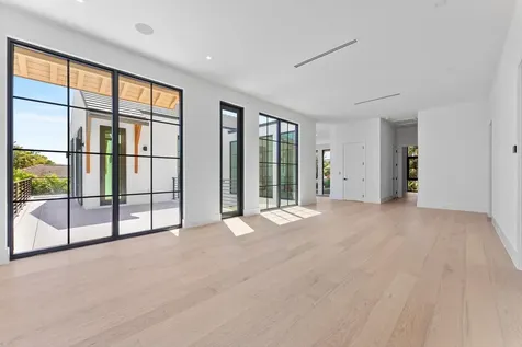 880 Ne 3rd Avenue Boca Raton FL 33432